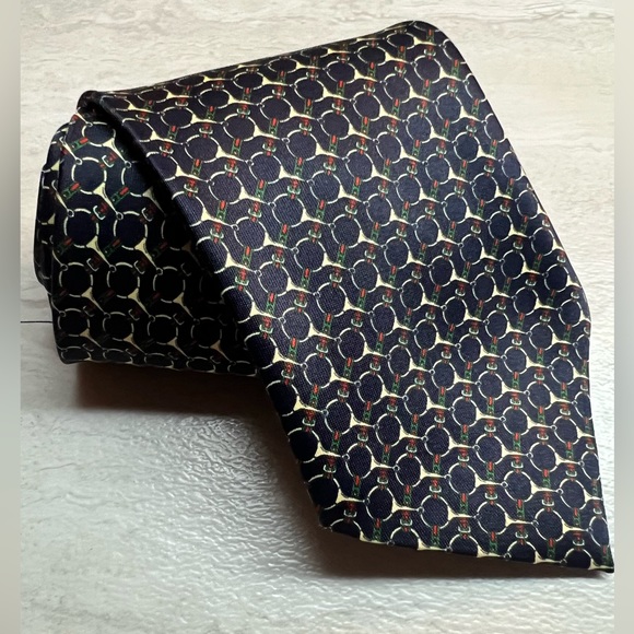 Three ties for classic suit or casual style - Picture 6 of 8